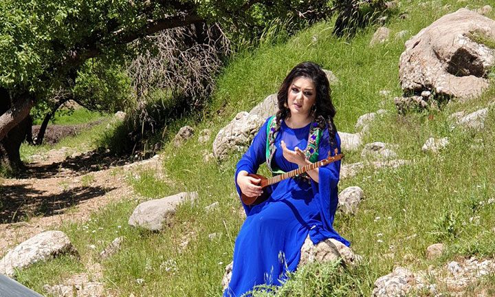 المغنية الكردية كنار طه تطلق احدث كليب لها