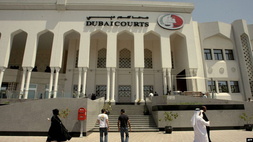 اماراتية تطلب الطلاق لان زوجها لايتشاجر معها