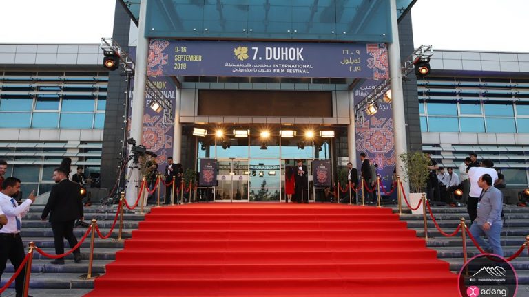 اختتام فعاليات مهرجان دهوك السينمائي الدولي… وفنانين عرب يدعون الى اقامة مثيلا له في بغداد
