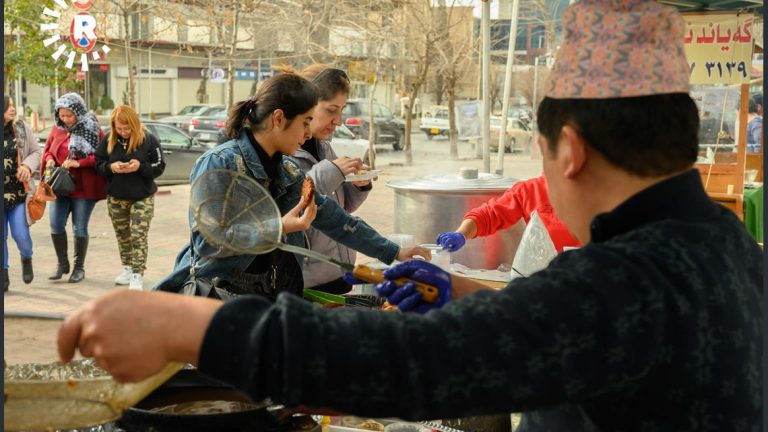 Migrant Workers Cook up a Weekly Feast in Sulaimani